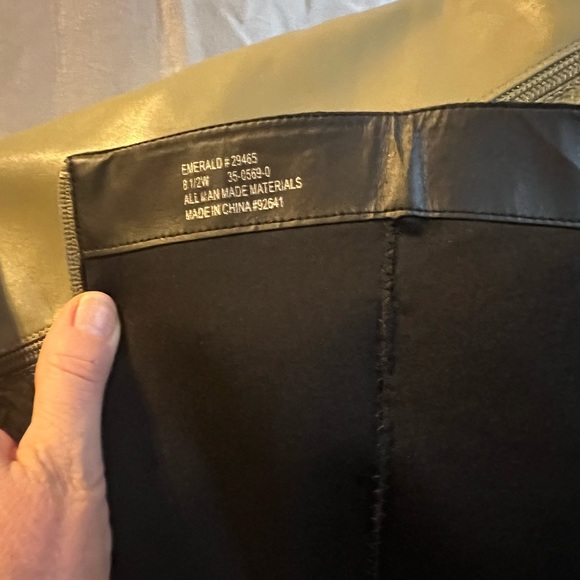 EUC Comfortview knee high boots. Size 8 1/2 W women’s. - Picture 2 of 10